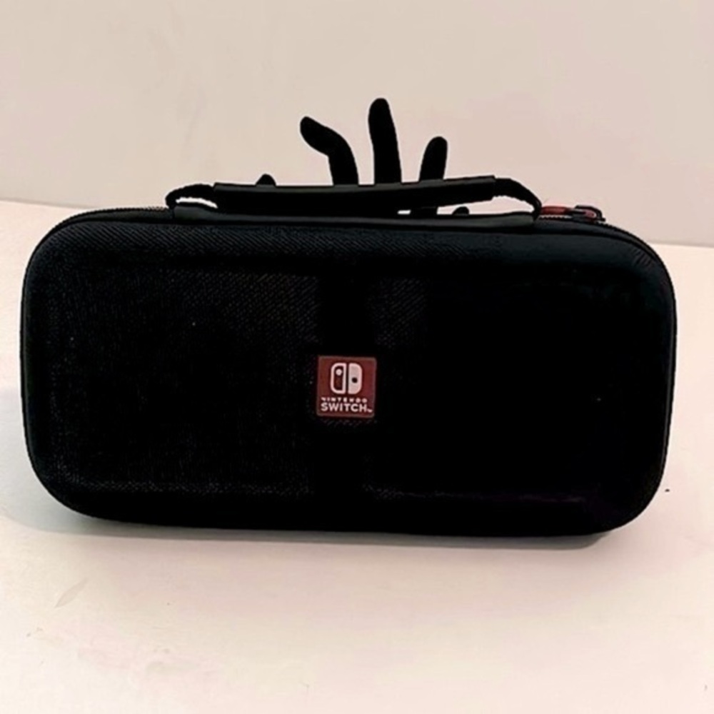 Game Traveler Deluxe Travel Case for Nintendo Switch - Black